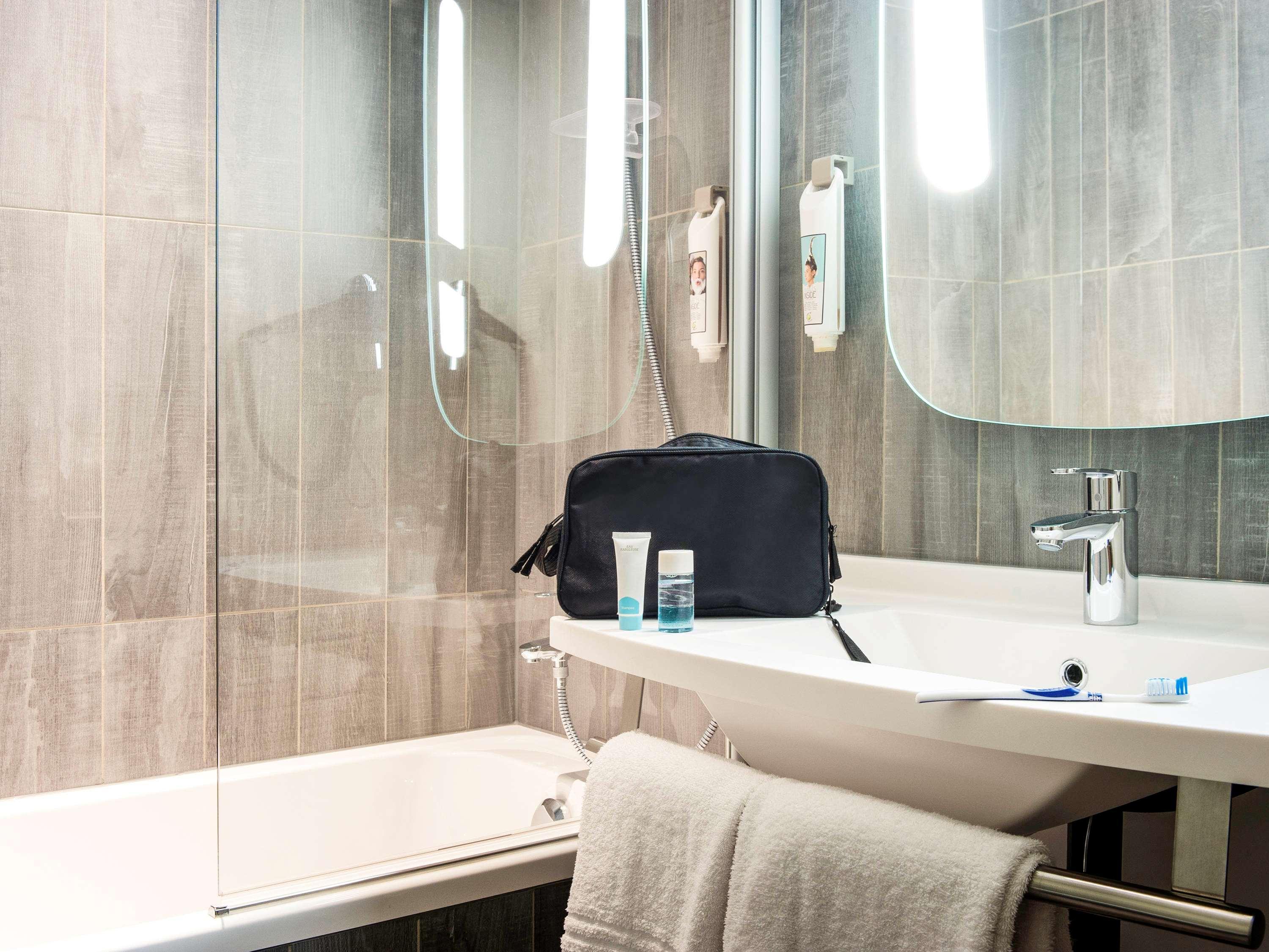 Ibis Centre Hotel 3*