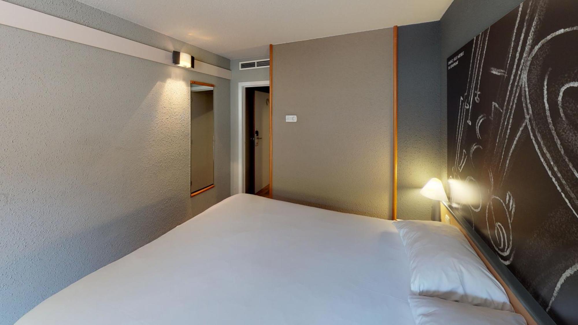 Hotel Ibis Centre 3*